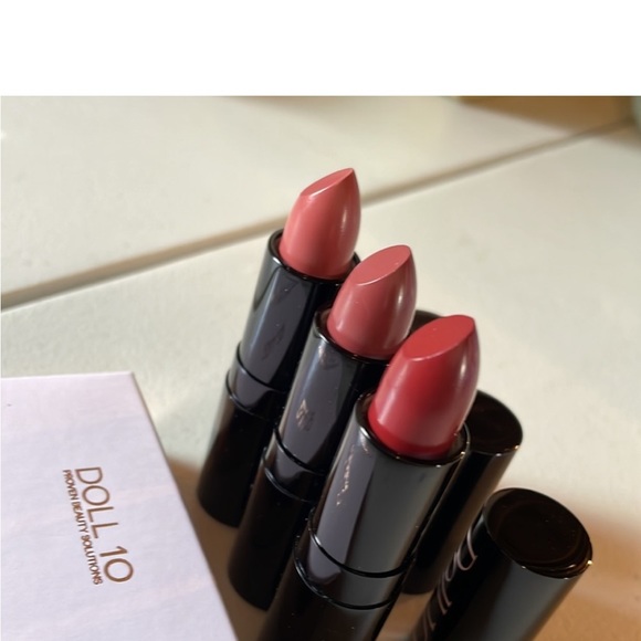Doll 10 Kisses And Compliments Lip Rouge Collection Set Of 3 Lipsticks - Picture 5 of 6